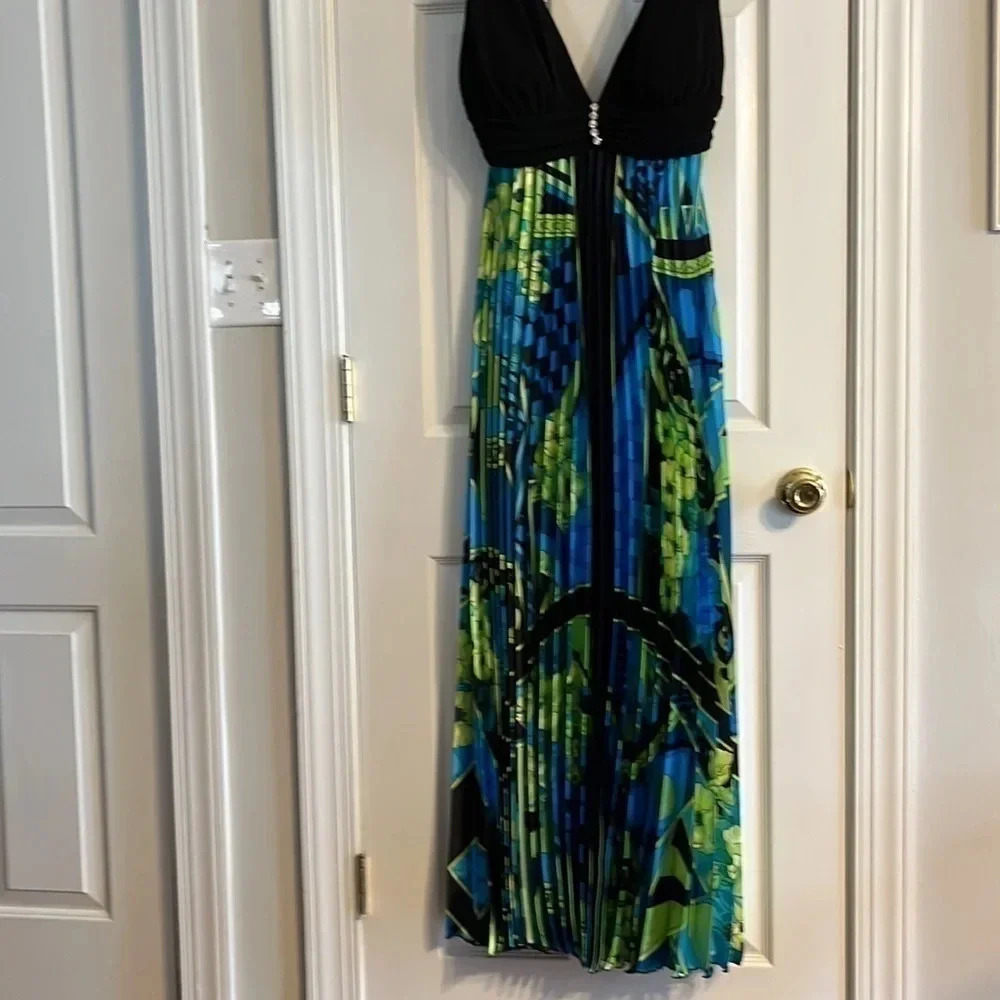 Betsy & Adam long gown, size 10 - Picture 2 of 10